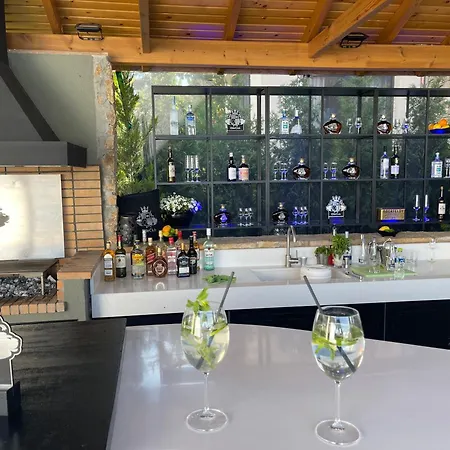 Serenity Néoi Epivátai