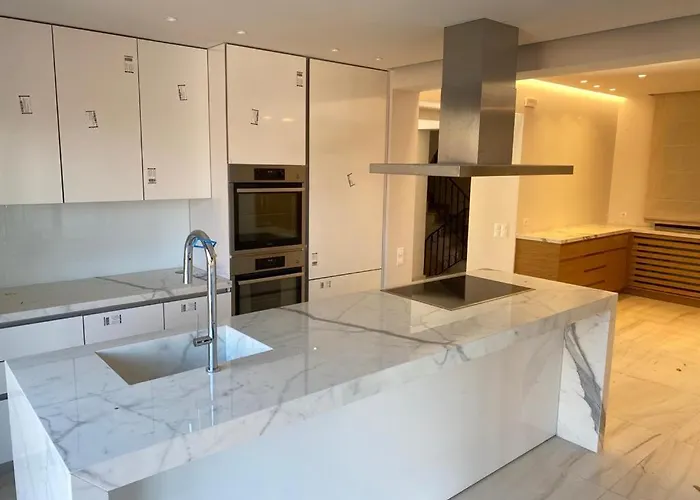 Serenity Villa Néoi Epivátai